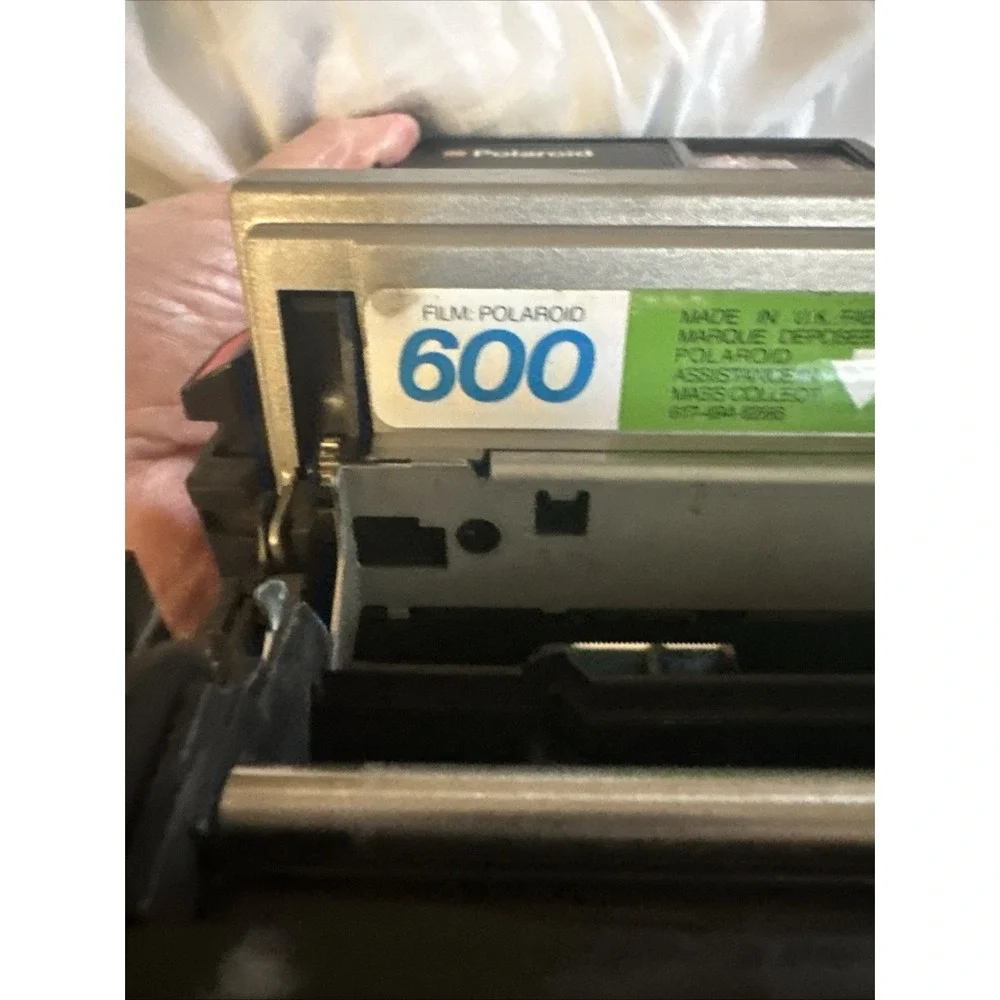 Vintage Polaroid Sun 600 LMS Light Management System Instant Film Camera